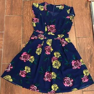 Darling size M floral dress